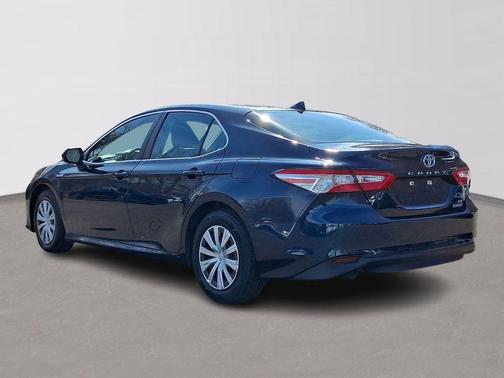Teal 2019 Toyota Camry Hybrid LE