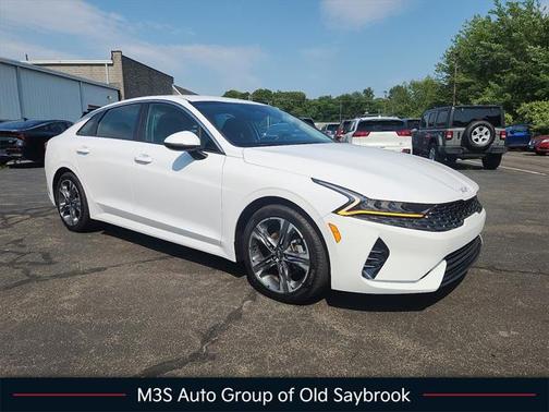 2022 Kia K5 LXS