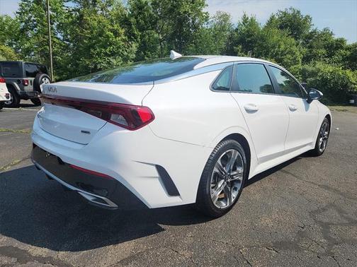 2022 Kia K5 LXS
