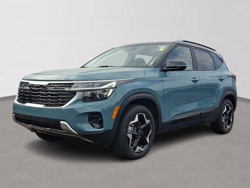 Pluton Blue/Black Roof 2025 Kia Seltos S