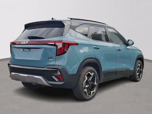 Pluton Blue/Black Roof 2025 Kia Seltos S