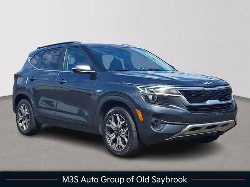 Gravity Gray 2022 Kia Seltos EX