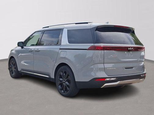 Ceramic Silver 2024 Kia Carnival SX