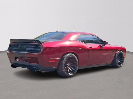 Octane Red Pearlcoat 2018 Dodge Challenger SRT Hellcat