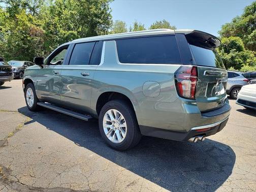 2023 Chevrolet Suburban Premier