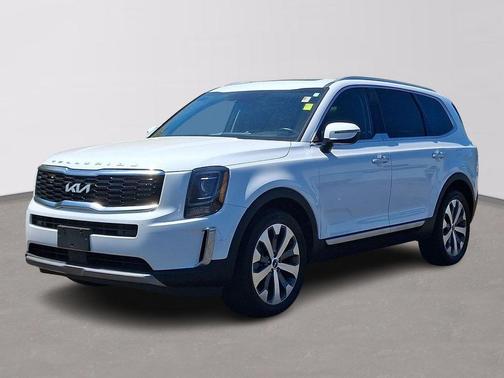 Glacial White Pearl 2022 Kia Telluride S