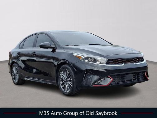 Aurora Black Pearl 2023 Kia Forte GT-Line