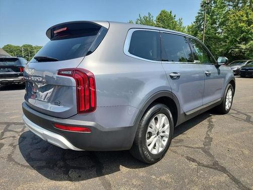 2022 Kia Telluride LX