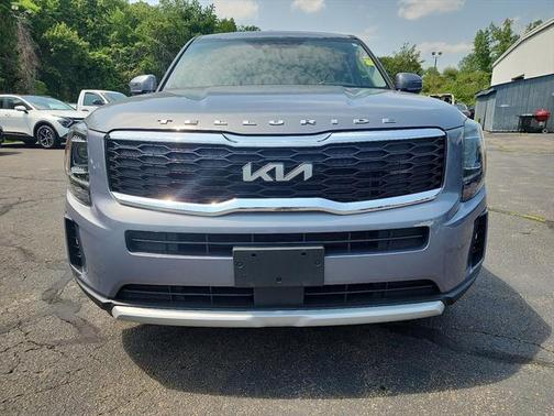 2022 Kia Telluride LX
