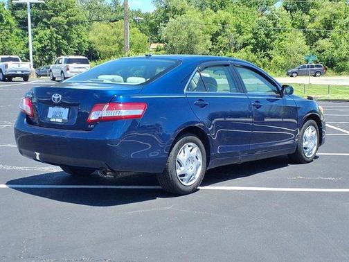 2010 Toyota Camry LE
