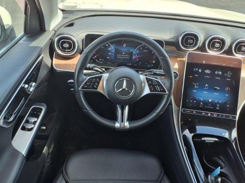 2024 Mercedes-Benz GLC 300 Base 4MATIC