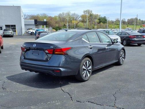 2022 Nissan Altima 2.5 SV