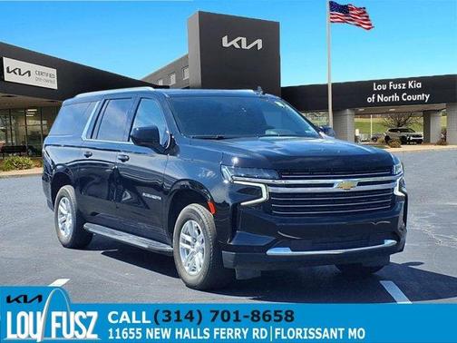 2023 Chevrolet Suburban LT