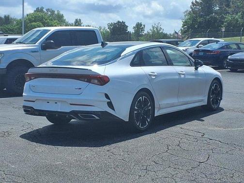 2022 Kia K5 GT-Line