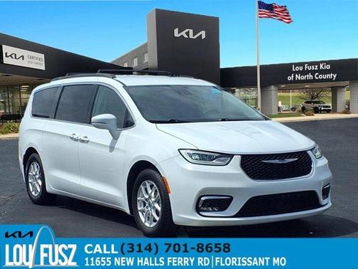 2022 Chrysler Pacifica Touring-L