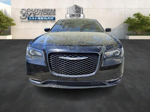 2018 Chrysler 300 S