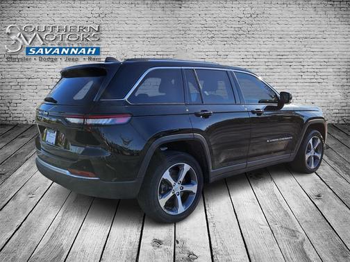 2023 Jeep Grand Cherokee 4xe Base