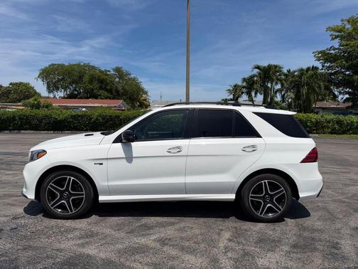 designo Diamond White Metallic 2018 Mercedes-Benz AMG GLE 43 Base 4MATIC