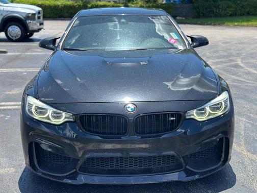 Black Sapphire Metallic 2017 BMW M4 Base