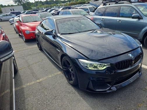 Black Sapphire Metallic 2017 BMW M4 Base