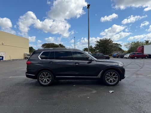 2019 BMW X7 xDrive40i
