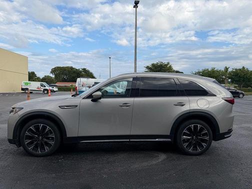 2024 Mazda CX-90 PHEV Premium