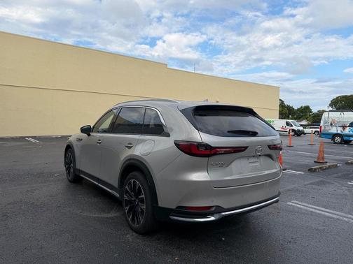 2024 Mazda CX-90 PHEV Premium