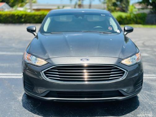 2020 Ford Fusion Hybrid SE