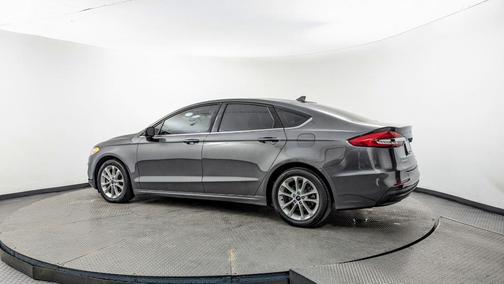 2020 Ford Fusion Hybrid SE