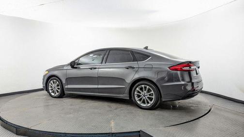 2020 Ford Fusion Hybrid SE