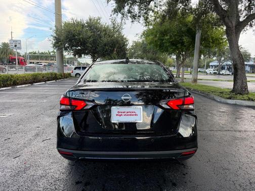 Black 2025 Nissan Versa 1.6 SV