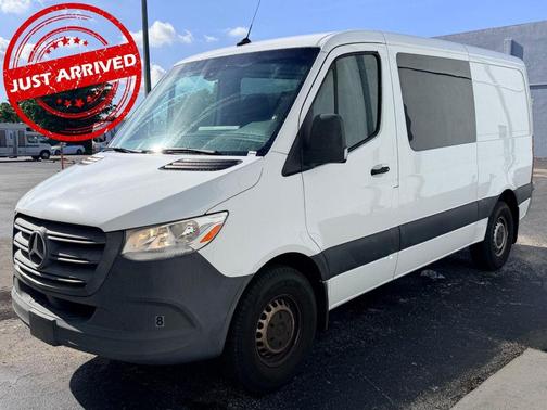 Arctic White 2022 Mercedes-Benz Sprinter 2500 ROOF I4