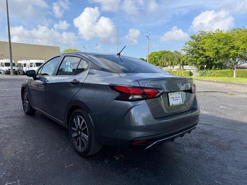Gun Metallic 2024 Nissan Versa S
