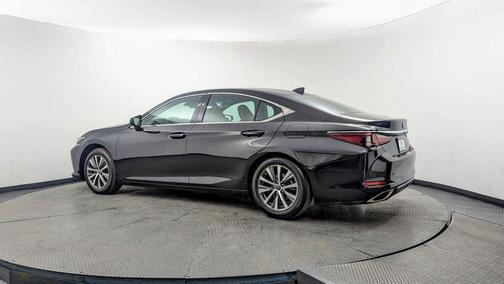 2021 Lexus ES 350 Base