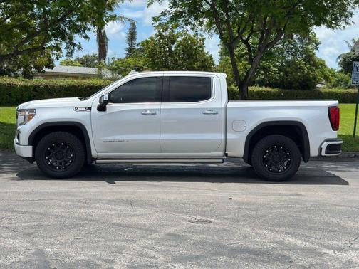 White Frost Tri-Coat 2021 GMC Sierra 1500 Denali