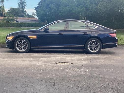 2023 Genesis G80 2.5T
