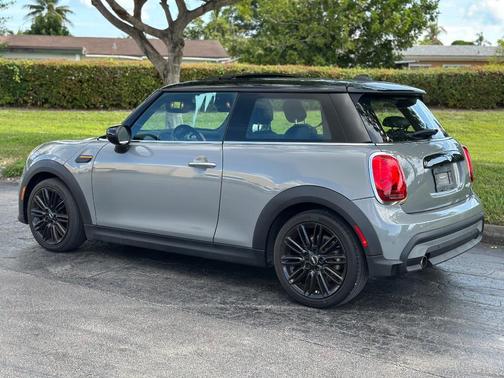 2022 MINI Hardtop Oxford Edition