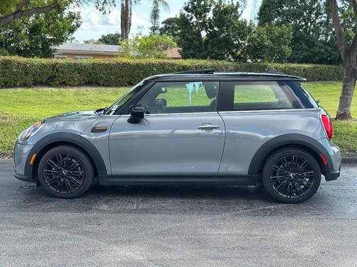 2022 MINI Hardtop Oxford Edition