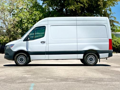 2022 Mercedes-Benz Sprinter 2500 ROOF