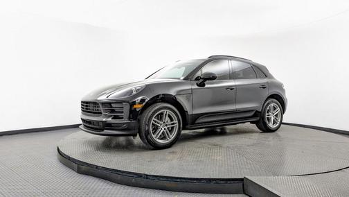 2023 Porsche Macan T