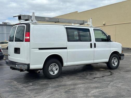 Summit White 2015 Chevrolet Express 3500 Work Van