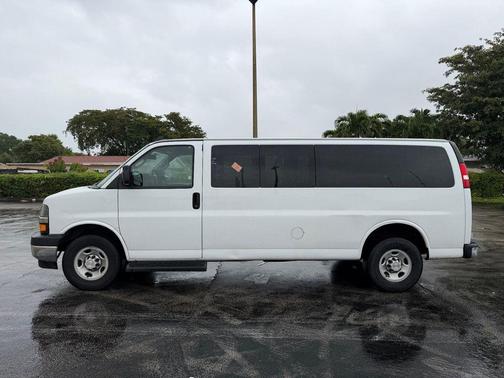 2023 Chevrolet Express 3500 LT