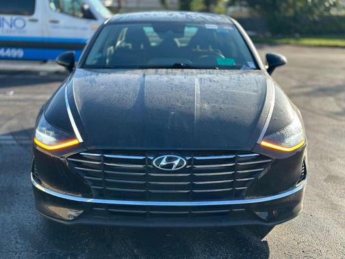 2021 Hyundai SONATA SE