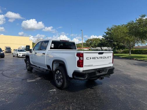 2025 Chevrolet Silverado 2500 Custom