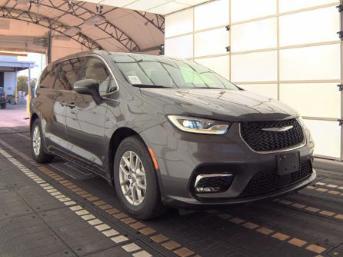 2023 Chrysler Pacifica Touring-L