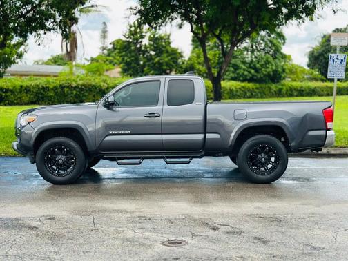 2020 Toyota Tacoma SR5