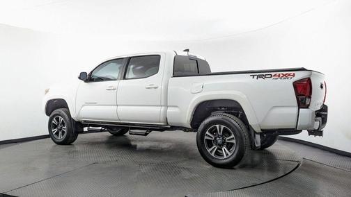 Super White 2018 Toyota Tacoma TRD Sport