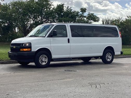 2023 Chevrolet Express 3500 LS