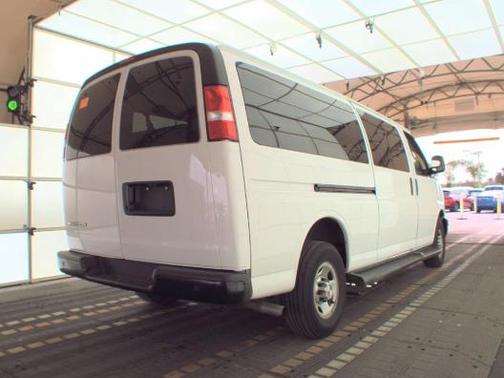 2023 Chevrolet Express 3500 LS