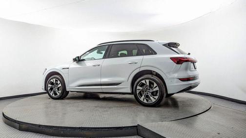 2021 Audi e-tron Premium